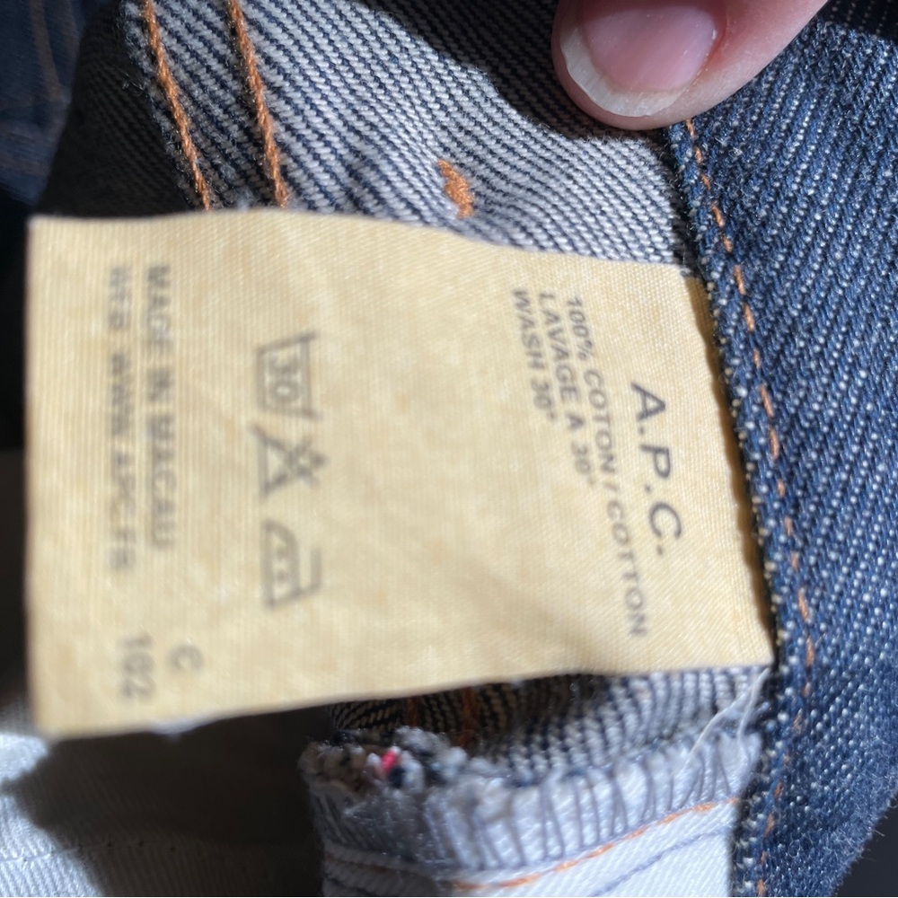 Like-new women’s APC raw denim new standard slim leg jeans from 2008 - Picture 5 of 8